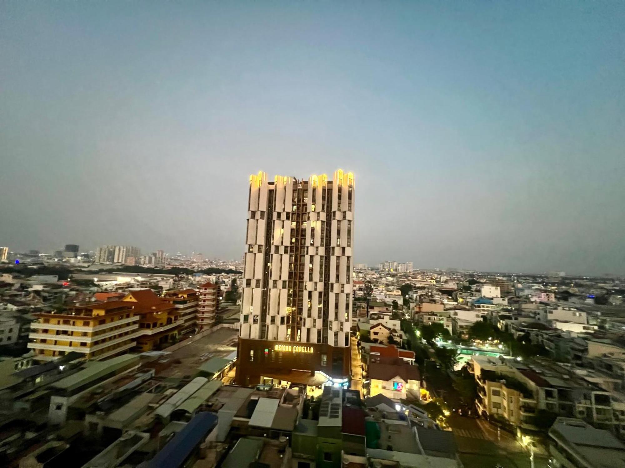 The Western Capital Apartment Ho Chi Minh City Exterior photo